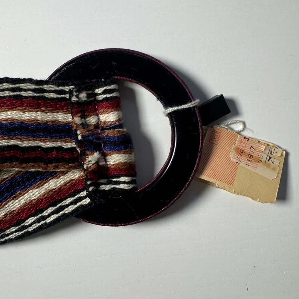 Vtg Woven Striped Belt Burgundy Leather Round Buckle Wide Dopamine chic elegant